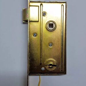 CERRADURA FRENTE MED.'2102' PASADOR RECT